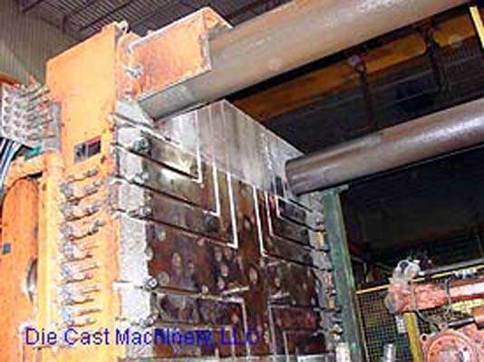 Detailed Pictures of HPM Cold Chamber Die Casting Machine DCMP-1587