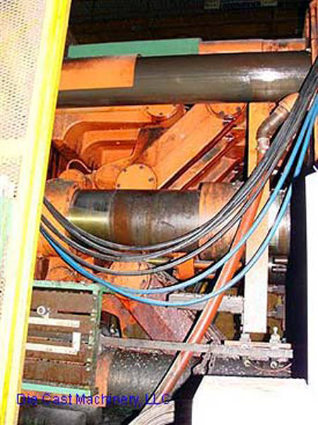 Detailed Pictures of HPM Cold Chamber Die Casting Machine DCMP-1587