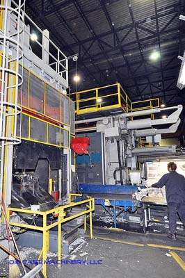 Detailed Pictures of Buhler Squeeze Cast Die Casting Machine DCMP-2004