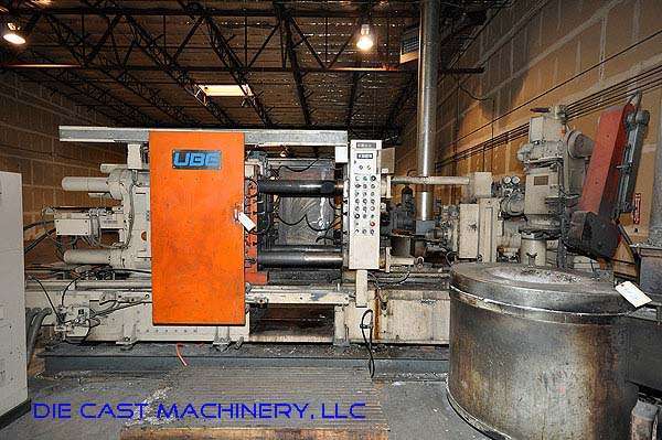 Detailed Pictures of Ube Cold Chamber Die Casting Machine DCMP-2204 Detailed Pictures of Ube Cold Chamber Die Casting Machine DCMP-2204