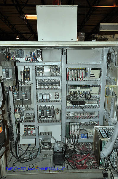 Detailed Pictures of Ube Cold Chamber Die Casting Machine DCMP-2204 Detailed Pictures of Ube Cold Chamber Die Casting Machine DCMP-2204