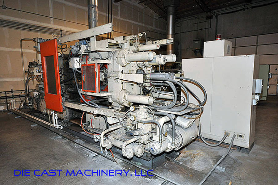 Detailed Pictures of Ube Cold Chamber Die Casting Machine DCMP-2204 Detailed Pictures of Ube Cold Chamber Die Casting Machine DCMP-2204