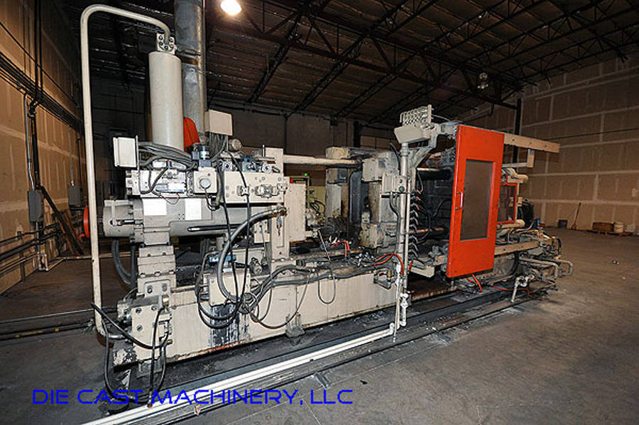 Detailed Pictures of Ube Cold Chamber Die Casting Machine DCMP-2204 Detailed Pictures of Ube Cold Chamber Die Casting Machine DCMP-2204