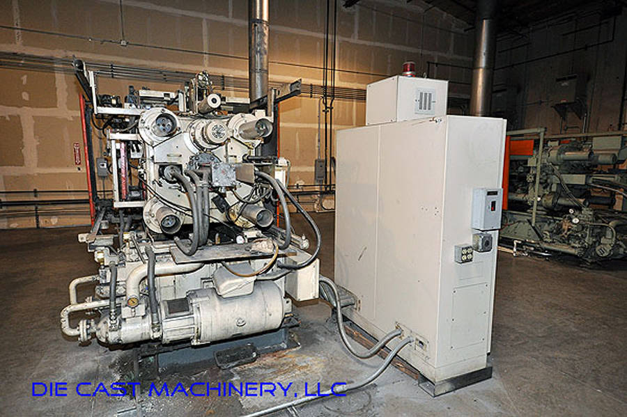 Detailed Pictures of Ube Cold Chamber Die Casting Machine DCMP-2204 Detailed Pictures of Ube Cold Chamber Die Casting Machine DCMP-2204