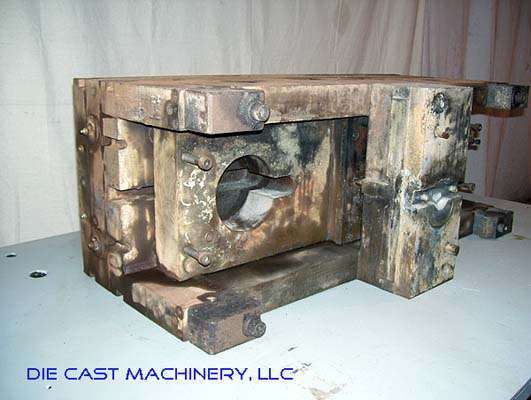 Detailed Pictures of DME Heavy Duty, Double Unit, Cold Chamber Aluminum master unit die holder DCMP-2406