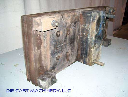 Detailed Pictures of DME Heavy Duty, Double Unit, Cold Chamber Aluminum master unit die holder DCMP-2406