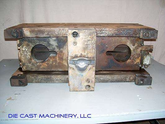 Detailed Pictures of DME Heavy Duty, Double Unit, Cold Chamber Aluminum master unit die holder DCMP-2406