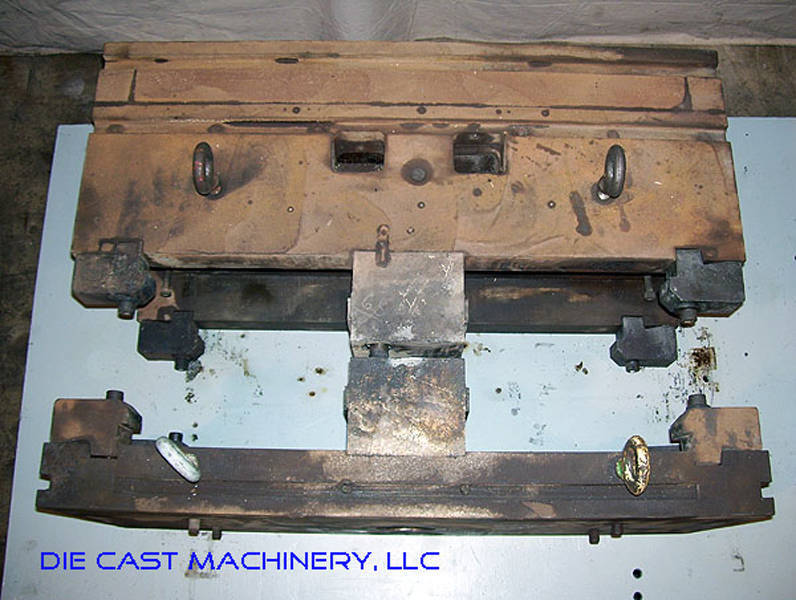 Detailed Pictures of DME Heavy Duty, Double Unit, Cold Chamber Aluminum master unit die holder DCMP-2406