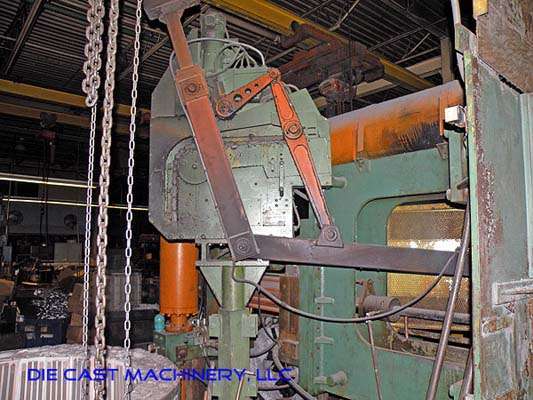 Detailed Pictures of Birch Cold Chamber Die Casting Machine DCMP-2500