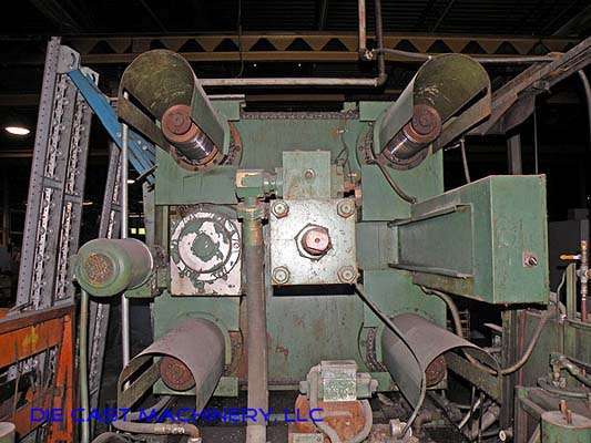 Detailed Pictures of Birch Cold Chamber Die Casting Machine DCMP-2500