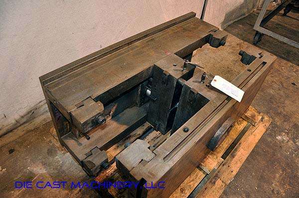 Image of Heavy Duty, Double Unit, Hot Chamber Zinc master unit die holder For_Sale DCM-2807