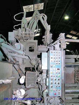 Detailed Pictures of Toshiba Cold Chamber Die Casting Machine DCMP-2990 Detailed Pictures of Toshiba Cold Chamber Die Casting Machine DCMP-2990