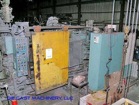 Detailed Pictures of Toshiba Cold Chamber Die Casting Machine DCMP-2990 Detailed Pictures of Toshiba Cold Chamber Die Casting Machine DCMP-2990