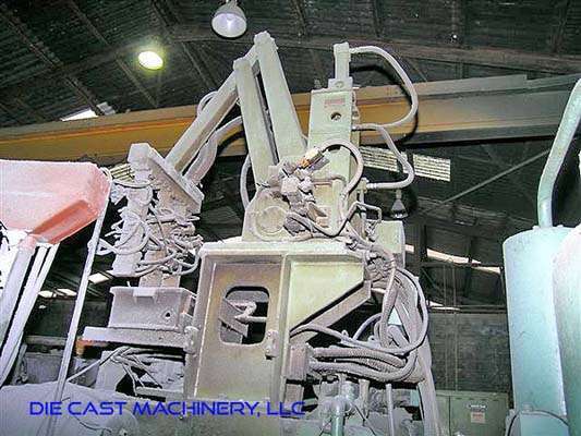 Detailed Pictures of Toshiba Cold Chamber Die Casting Machine DCMP-2990 Detailed Pictures of Toshiba Cold Chamber Die Casting Machine DCMP-2990