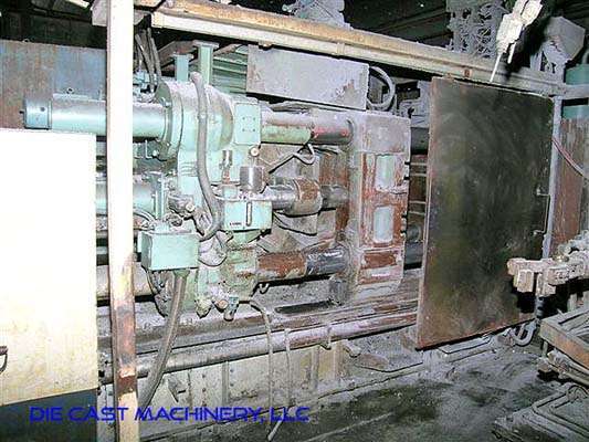 Detailed Pictures of Toshiba Cold Chamber Die Casting Machine DCMP-2990 Detailed Pictures of Toshiba Cold Chamber Die Casting Machine DCMP-2990