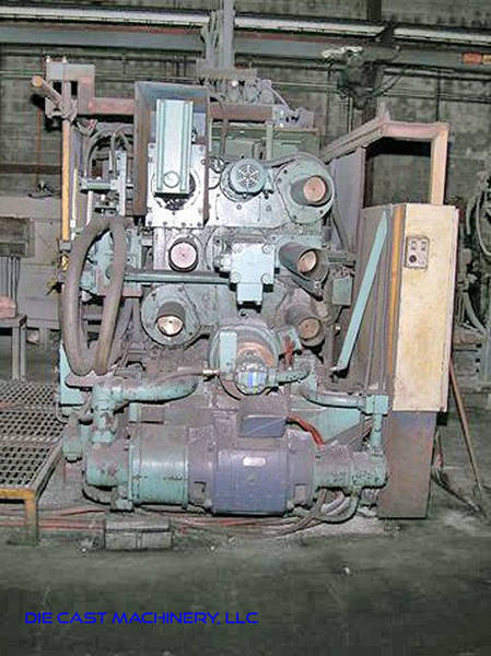 Detailed Pictures of Toshiba Cold Chamber Die Casting Machine DCMP-2990 Detailed Pictures of Toshiba Cold Chamber Die Casting Machine DCMP-2990
