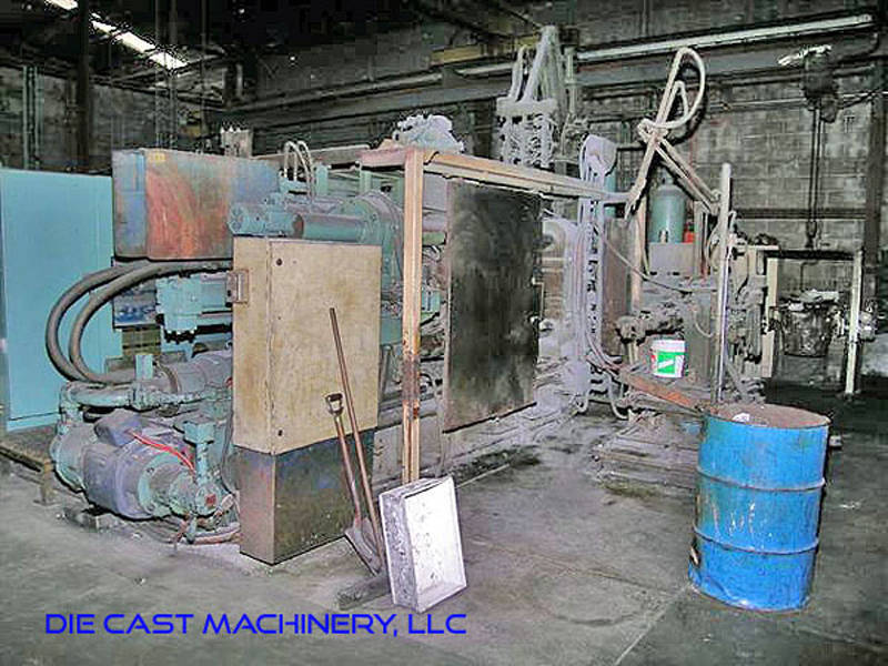 Detailed Pictures of Toshiba Cold Chamber Die Casting Machine DCMP-3011 Detailed Pictures of Toshiba Cold Chamber Die Casting Machine DCMP-3011