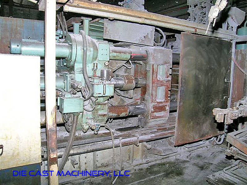 Detailed Pictures of Toshiba Cold Chamber Die Casting Machine DCMP-3011 Detailed Pictures of Toshiba Cold Chamber Die Casting Machine DCMP-3011