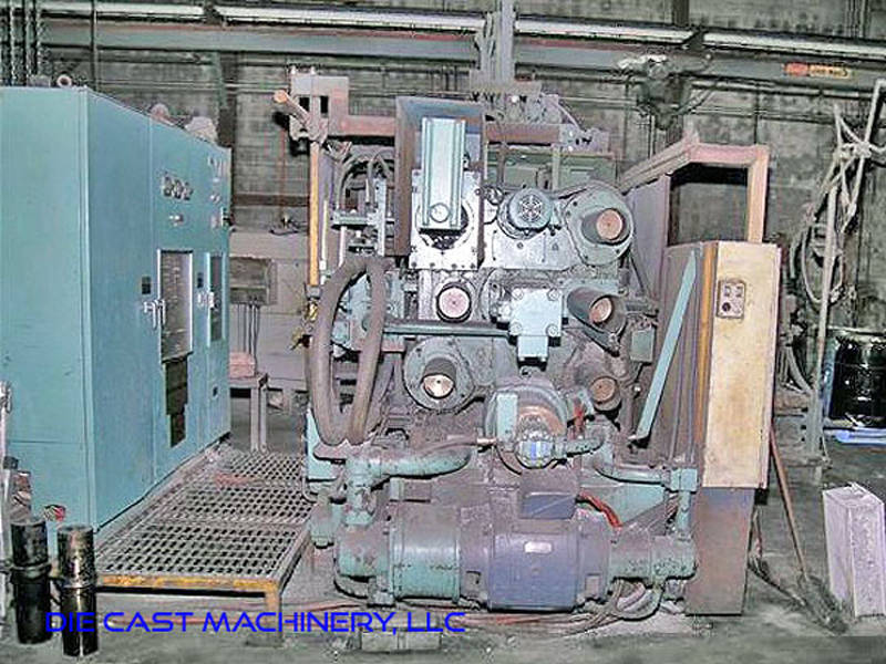 Detailed Pictures of Toshiba Cold Chamber Die Casting Machine DCMP-3011 Detailed Pictures of Toshiba Cold Chamber Die Casting Machine DCMP-3011