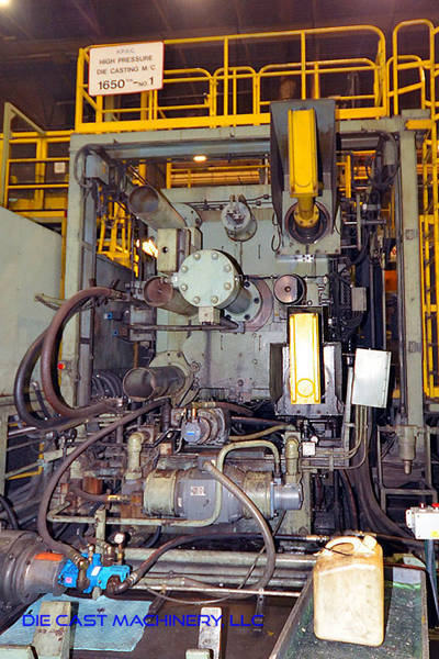 Detailed Pictures of Toshiba Cold Chamber Die Casting Machine DCMP-3021