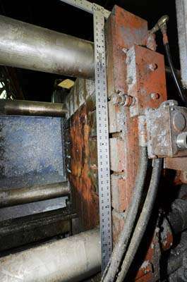 Picture of Model Kux Machinery HP-500 DCMP-3026 Picture of Kux Machinery Horizontal Cold Chamber Aluminum High Pressure Die Casting Machine DCMP-3026