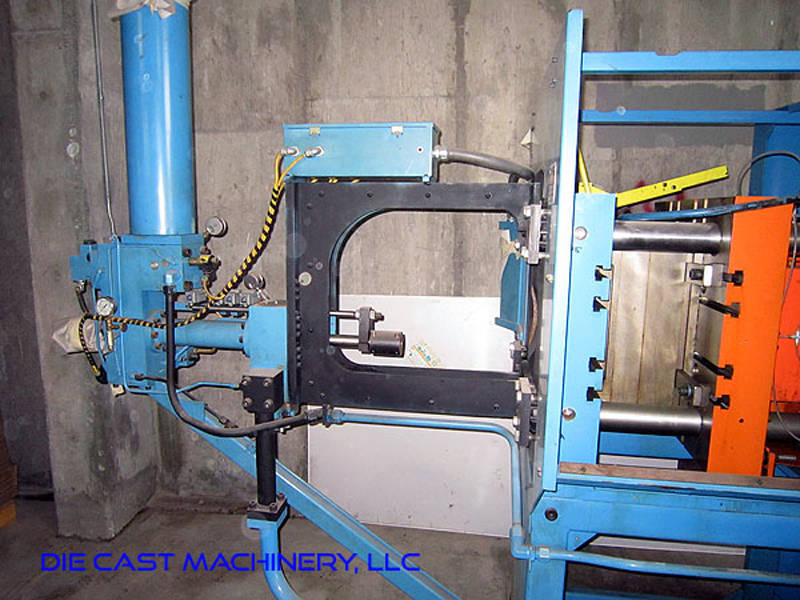 Detailed Pictures of National Cold Chamber Die Casting Machine DCMP-3031 Detailed Pictures of National Cold Chamber Die Casting Machine DCMP-3031