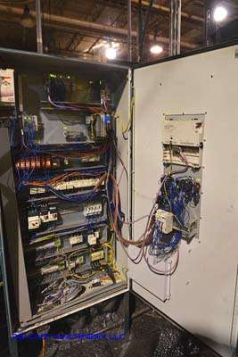 Picture of Reis Trim Press Model SEP 10-65 D111 Three Column (Post) Vertical Hydraulic Die Casting Trim Press For_Sale DCM-3196 Image of Reis Trim Press Model SEP 10-65 D111 Three Column (Post) Vertical Hydraulic Die Casting Trim Press For_Sale DCM-3196