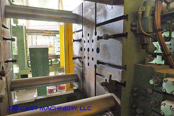 Detailed Pictures of Italpresse Cold Chamber Die Casting Machine DCMP-3261