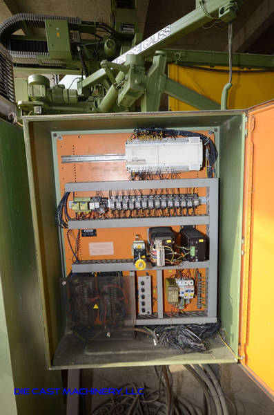 Detailed Pictures of Buhler Cold Chamber Die Casting Machine DCMP-3264