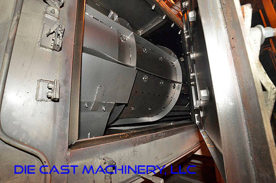 Detailed Pictures of Wheelabrator 3-Wheel Flow Through Shot Blast Machine DCMP-3399