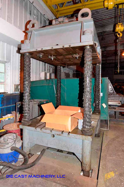 Picture of Dake Four Column (Post) Vertical Hydraulic Die Casting Trim Press DCMP-3481