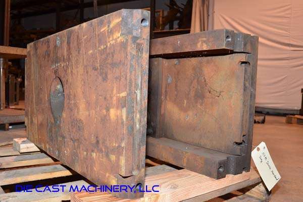 Image of DME Model DC-1518-Z Standard Duty, Double Unit, Hot Chamber Zinc master unit die holder For_Sale DCM-3485