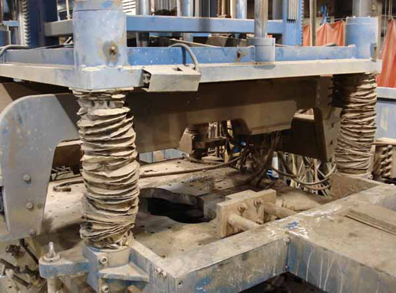 Picture of Kurtz AL 13-13 TC Vertical Low Pressure Permanent Mold Aluminum Die Casting Machine For_Sale DCMP-3529