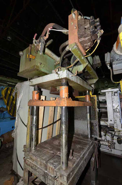 Picture of Metal Mechanics Four Column (Post) Vertical Hydraulic Die Casting Trim Press DCMP-3555