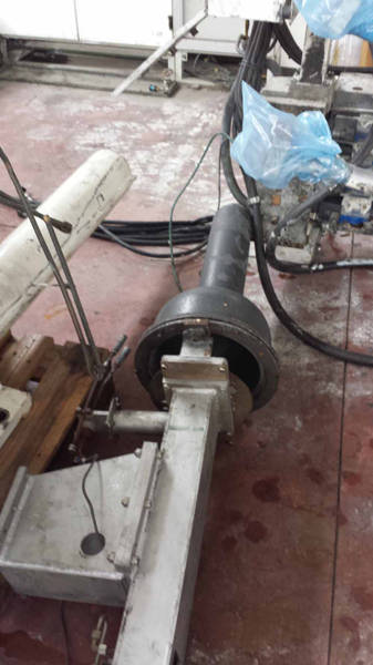 Detailed Pictures of Ube Squeeze Cast Die Casting Machine DCMP-3593 Detailed Pictures of Ube Squeeze Cast Die Casting Machine DCMP-3593