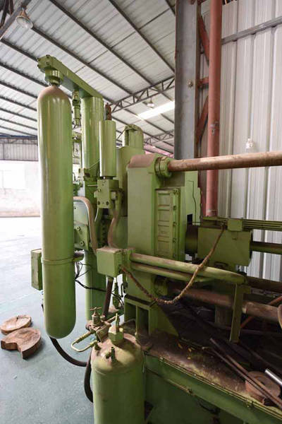 Detailed Pictures of Italpresse Cold Chamber Die Casting Machine DCMP-3618