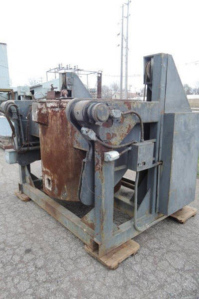 Picture of Lindberg MPH Motorized Gas Fired Tilting Crucible/Pot Melting Furnace DCMP-3667