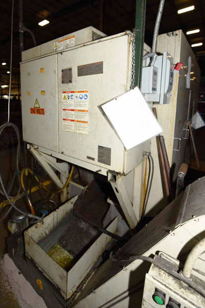 Detailed Pictures of Brother High Speed CNC Drill-Tap-Mill Units DCMP-3691