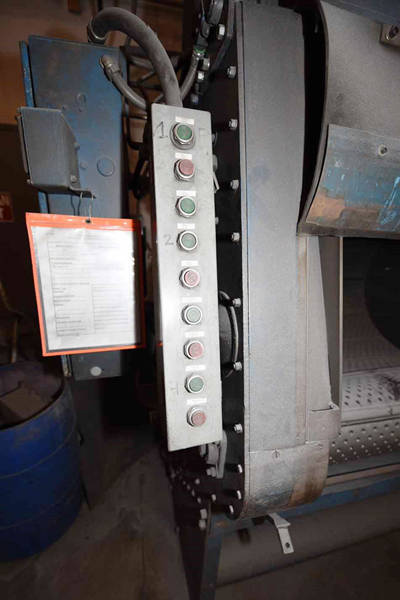 Detailed Pictures of Wheelabrator Steel Belt Tumble Shot Blast Machine DCMP-3701