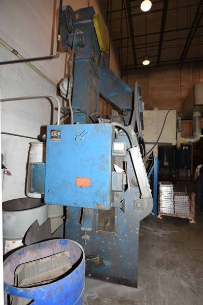 Detailed Pictures of Wheelabrator Steel Belt Tumble Shot Blast Machine DCMP-3701