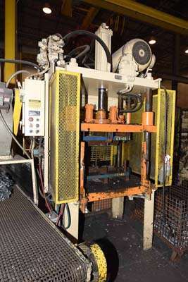 La Foto De Die Cast Press Trim Press Cuatro Columnas (poste) Prensa Hidráulica Vertical de Corte de Fundición a Presión DCMP-3714