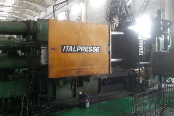 Detailed Pictures of Italpresse Cold Chamber Die Casting Machine DCMP-3734