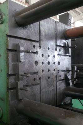 Detailed Pictures of Italpresse Cold Chamber Die Casting Machine DCMP-3734