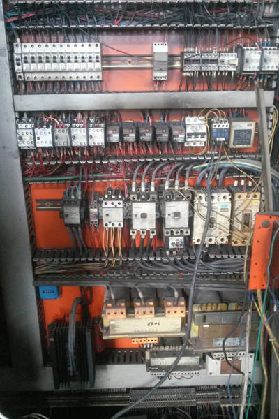 Detailed Pictures of Italpresse Cold Chamber Die Casting Machine DCMP-3734