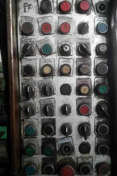 Detailed Pictures of Italpresse Cold Chamber Die Casting Machine DCMP-3734