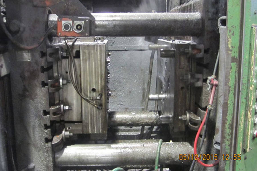 Detailed Pictures of HPM Cold Chamber Die Casting Machine DCMP-3758