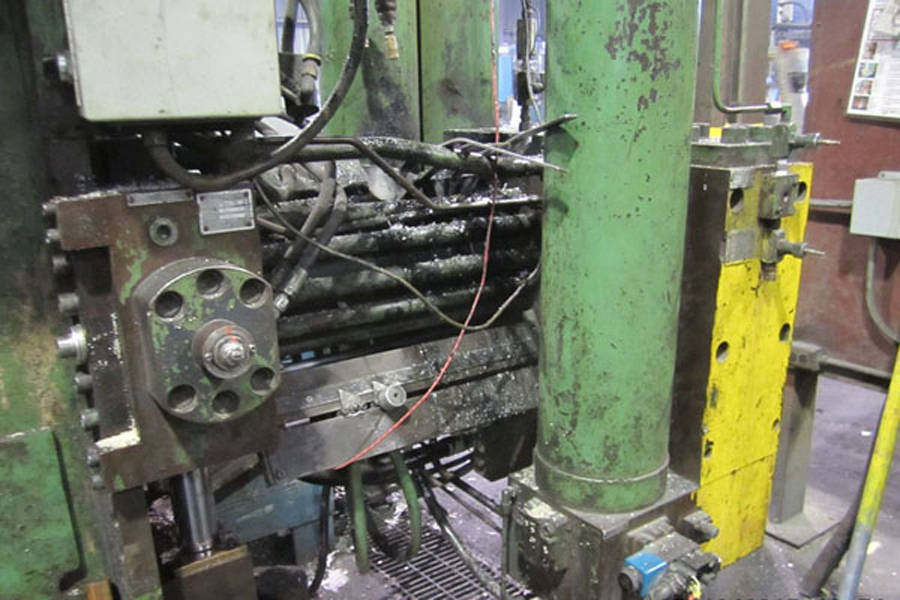 Detailed Pictures of HPM Cold Chamber Die Casting Machine DCMP-3758