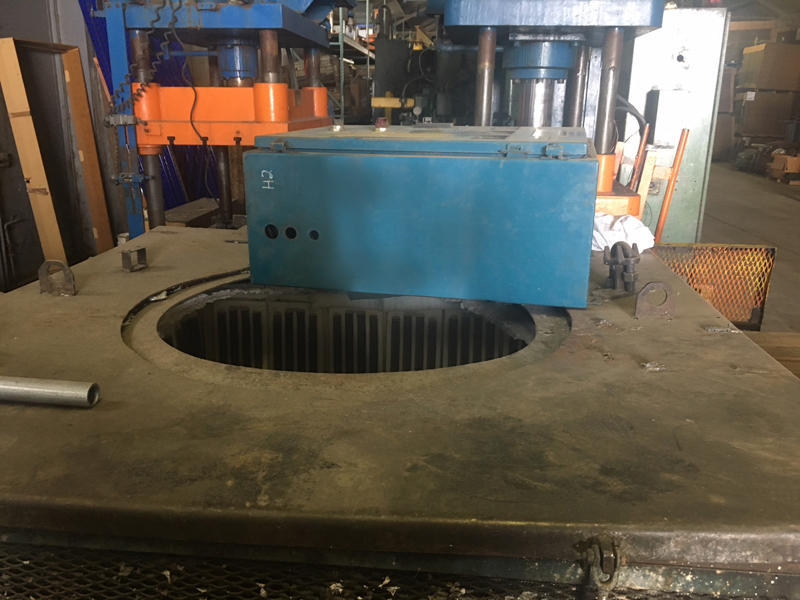 Picture of Dynarad Electric Heated Silicon Carbide Crucible Type Aluminum Melting & Holding Furnace DCMP-3779