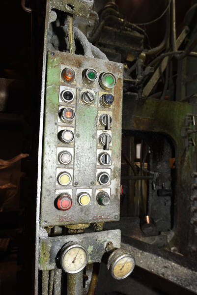 Detailed Pictures of HPM Cold Chamber Die Casting Machine DCMP-3801