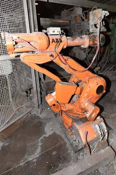 Picture of ABB Six Axis Industrial Robot with Extractor Package/Gripper For Extracting Die Castings DCMP-3862